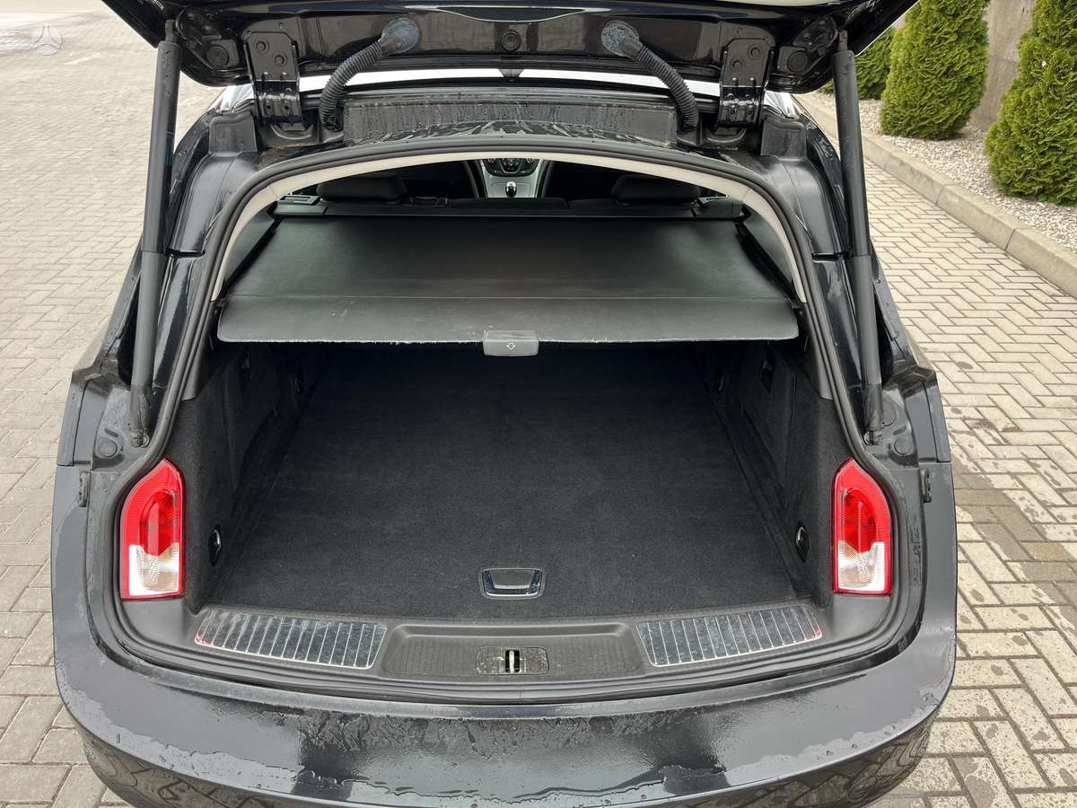 Opel Insignia, 1.6 l., Универсал