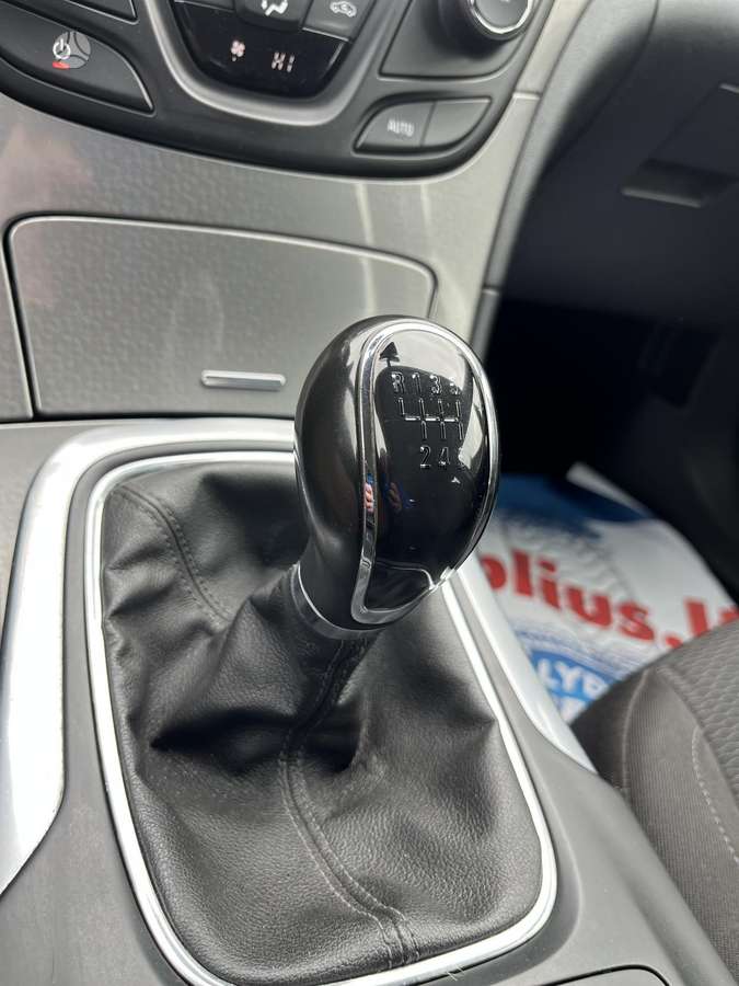 Opel Insignia, 1.6 l., Универсал