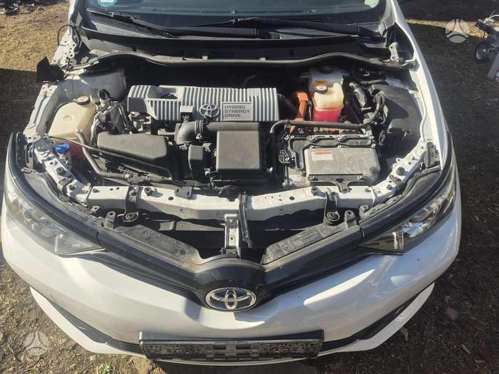 Toyota Auris по частям. Europa