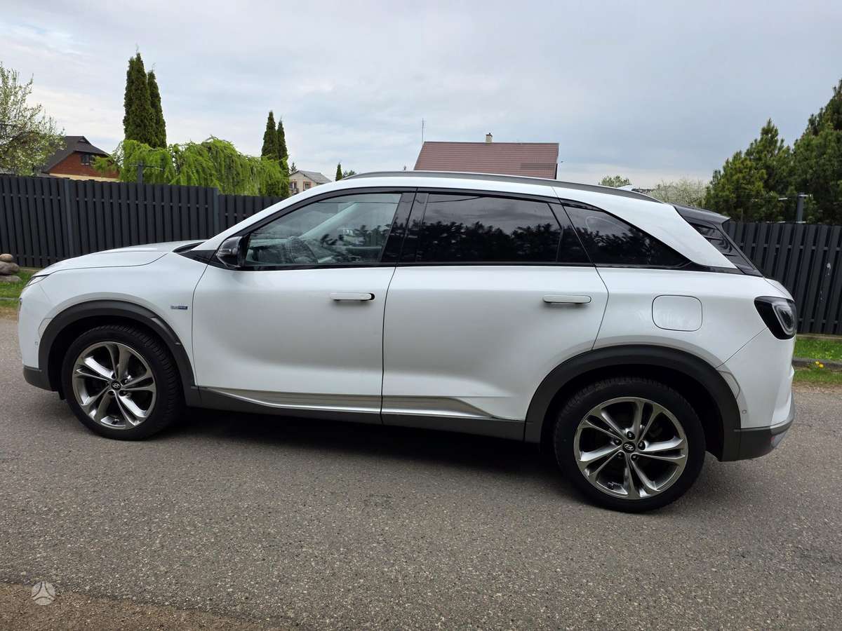 Hyundai Nexo, hatchback