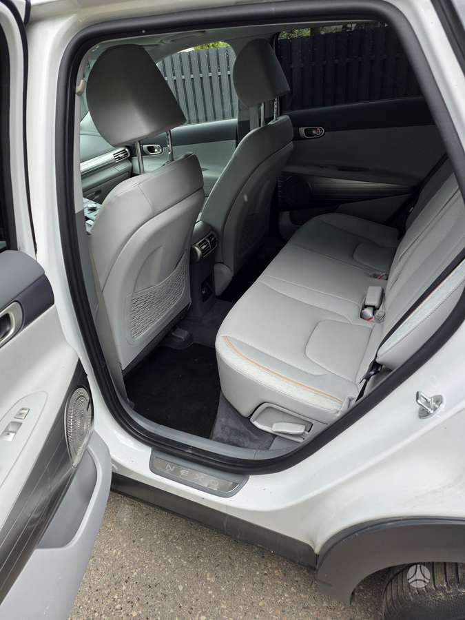 Hyundai Nexo, hatchback