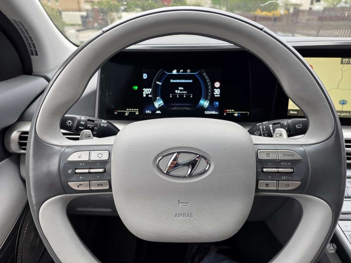 Hyundai Nexo, hatchback
