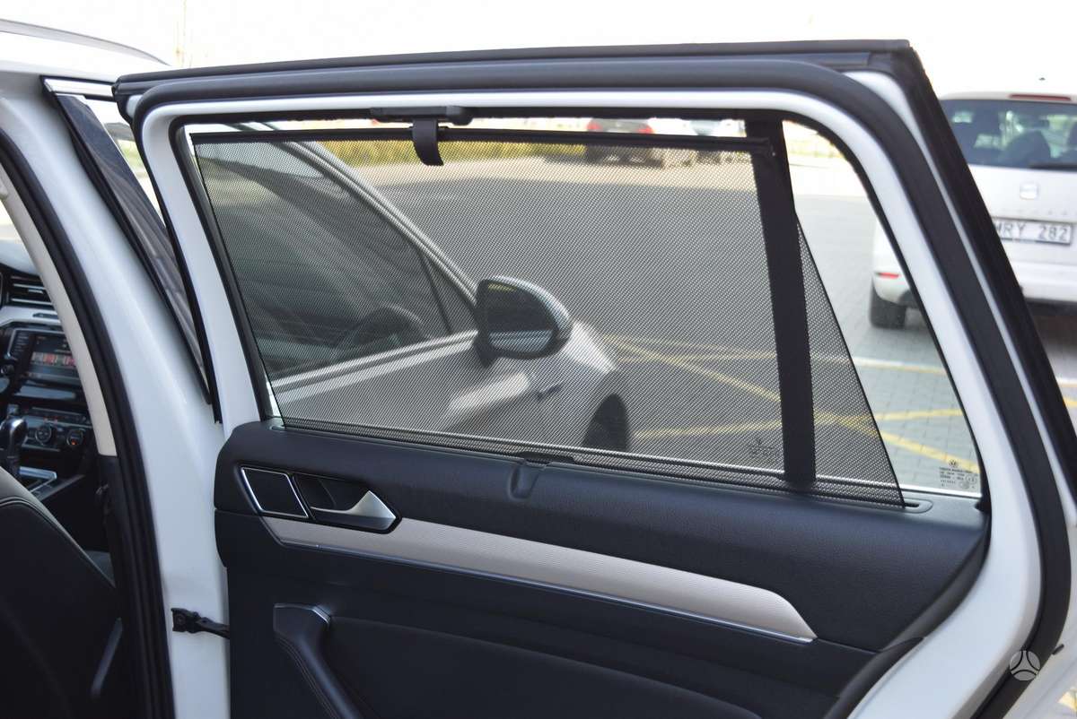 Volkswagen Passat - 11