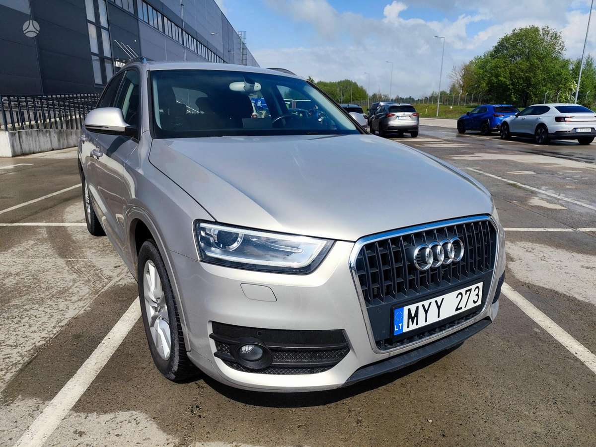 Audi Q3, 2.0 l., Внедорожник / Кроссовер
