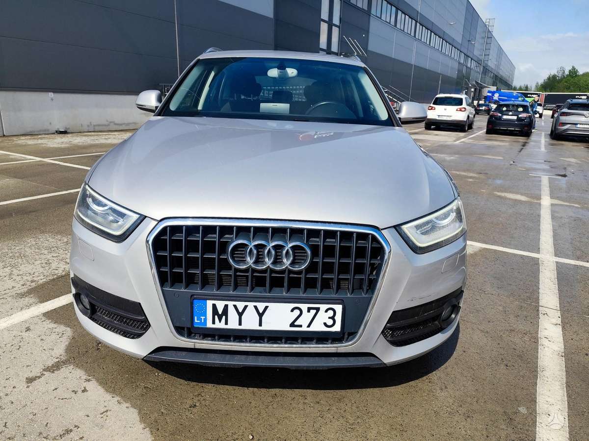 Audi Q3, 2.0 l., Внедорожник / Кроссовер