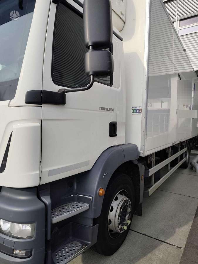 MAN TGM TK T600R, šaldytuvai