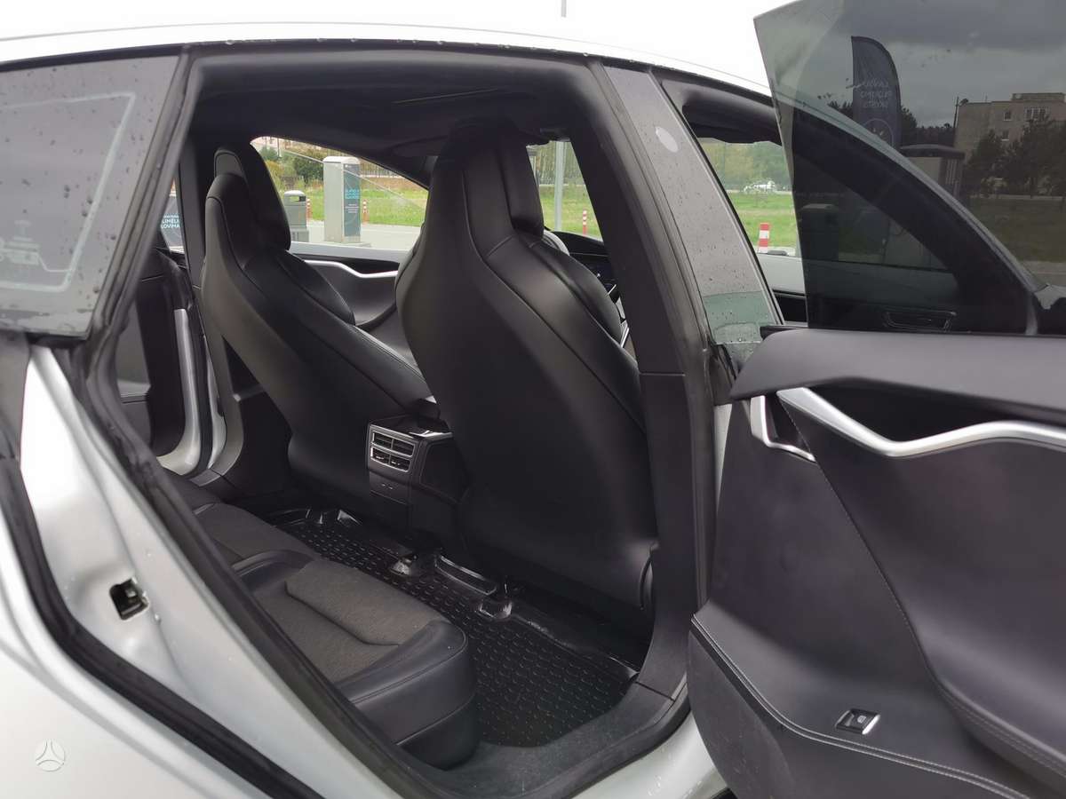 Tesla Model S, 75 kWh, hatchback