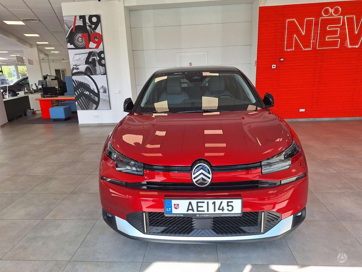 Citroen C4, 1.2 l., hatchback