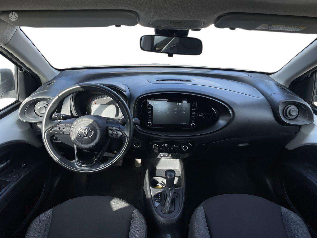 Toyota Aygo X - 8