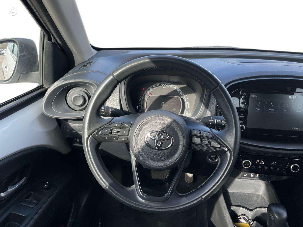 Toyota Aygo X - 9