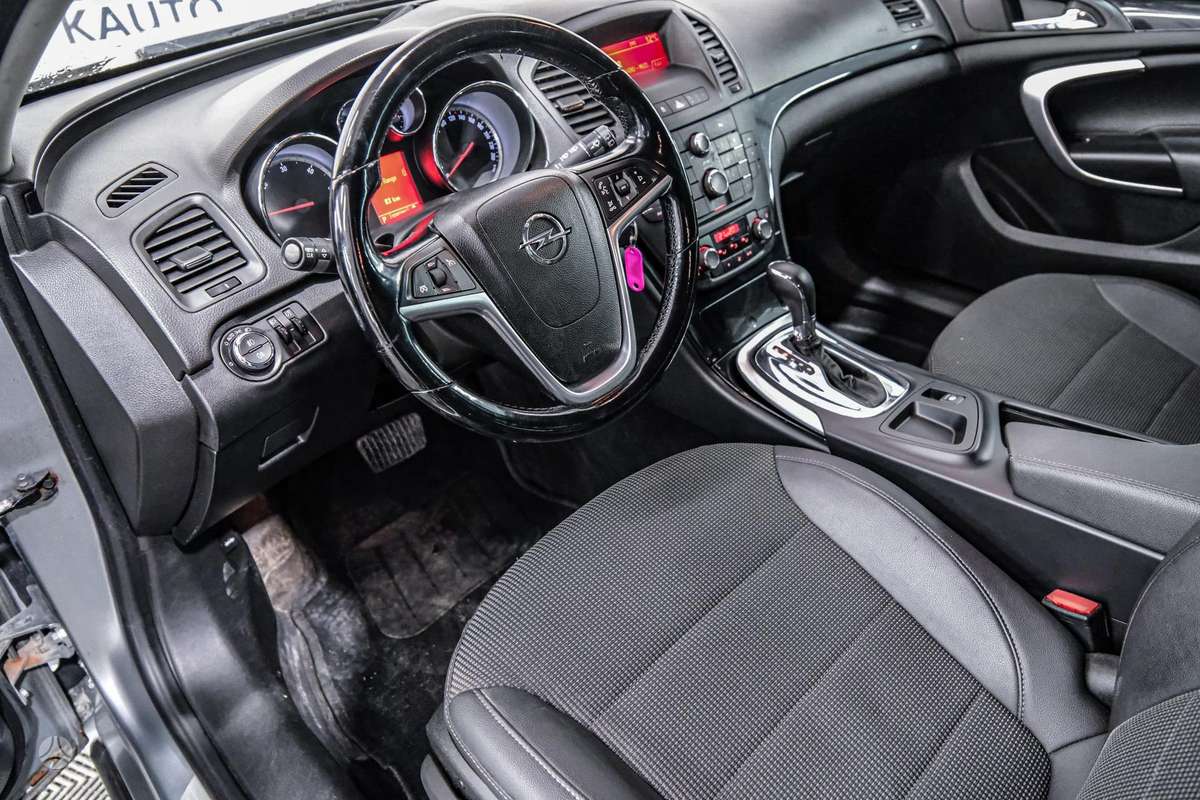 Opel Insignia, 2.0 l., Универсал