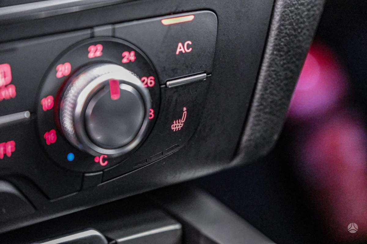 Audi A6, 2.0 l., universalas