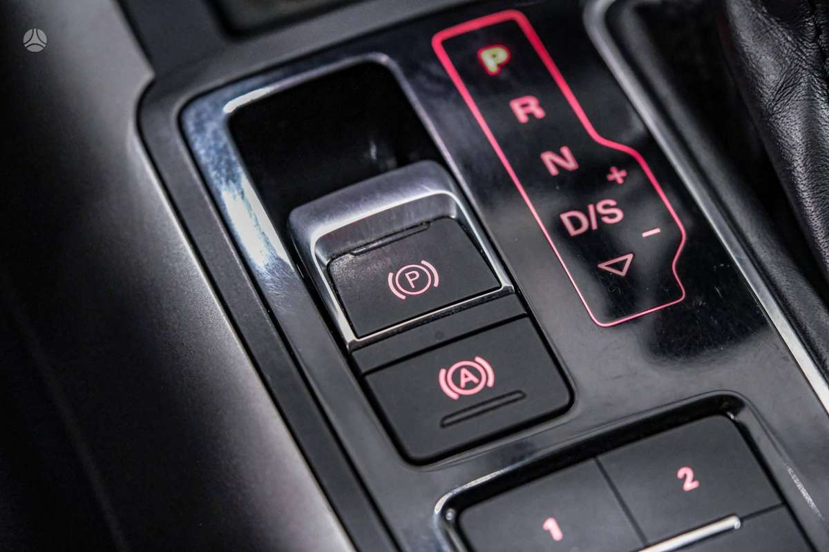 Audi A6, 2.0 l., universalas