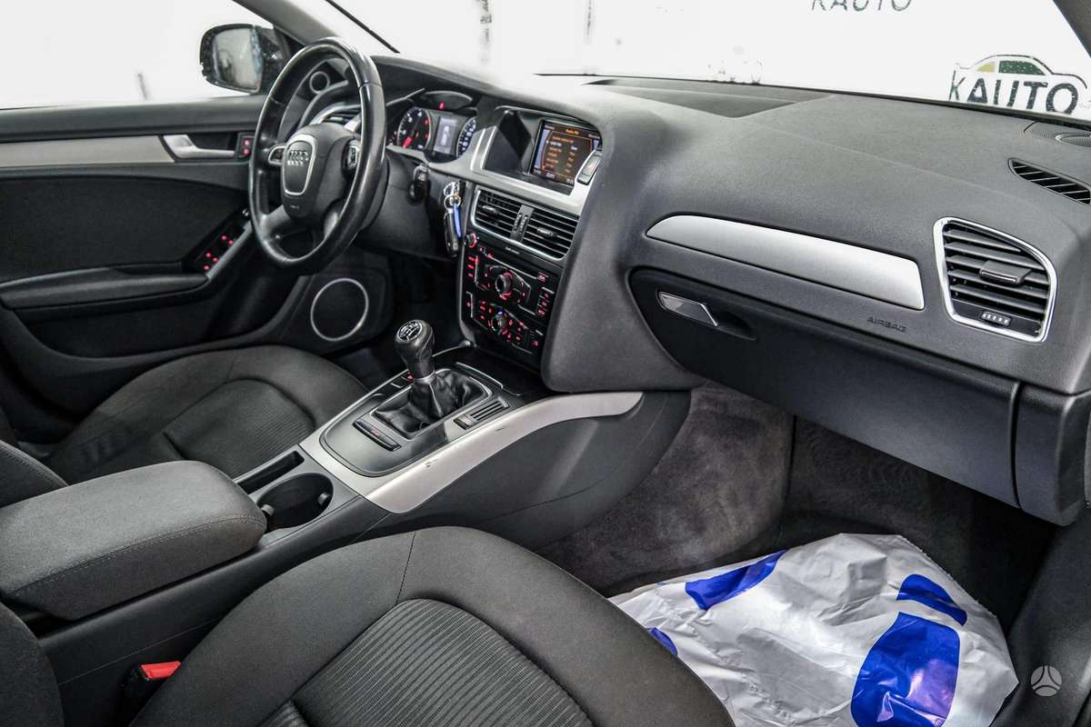 Audi A4, 2.0 l., Универсал