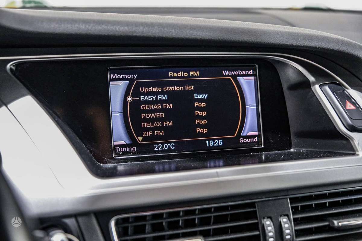 Audi A4, 2.0 l., Универсал
