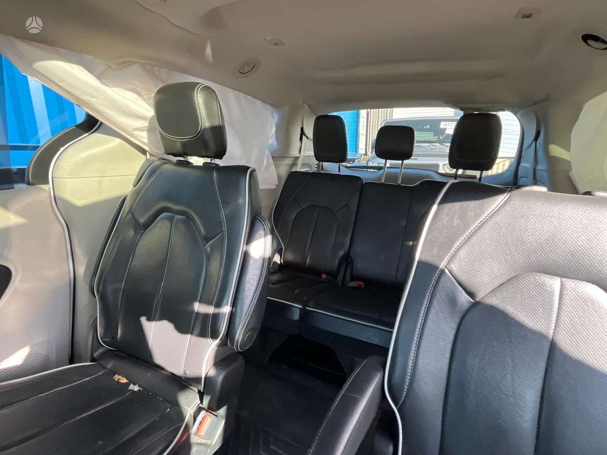 Chrysler Pacifica, 3.6 l., Минивэн