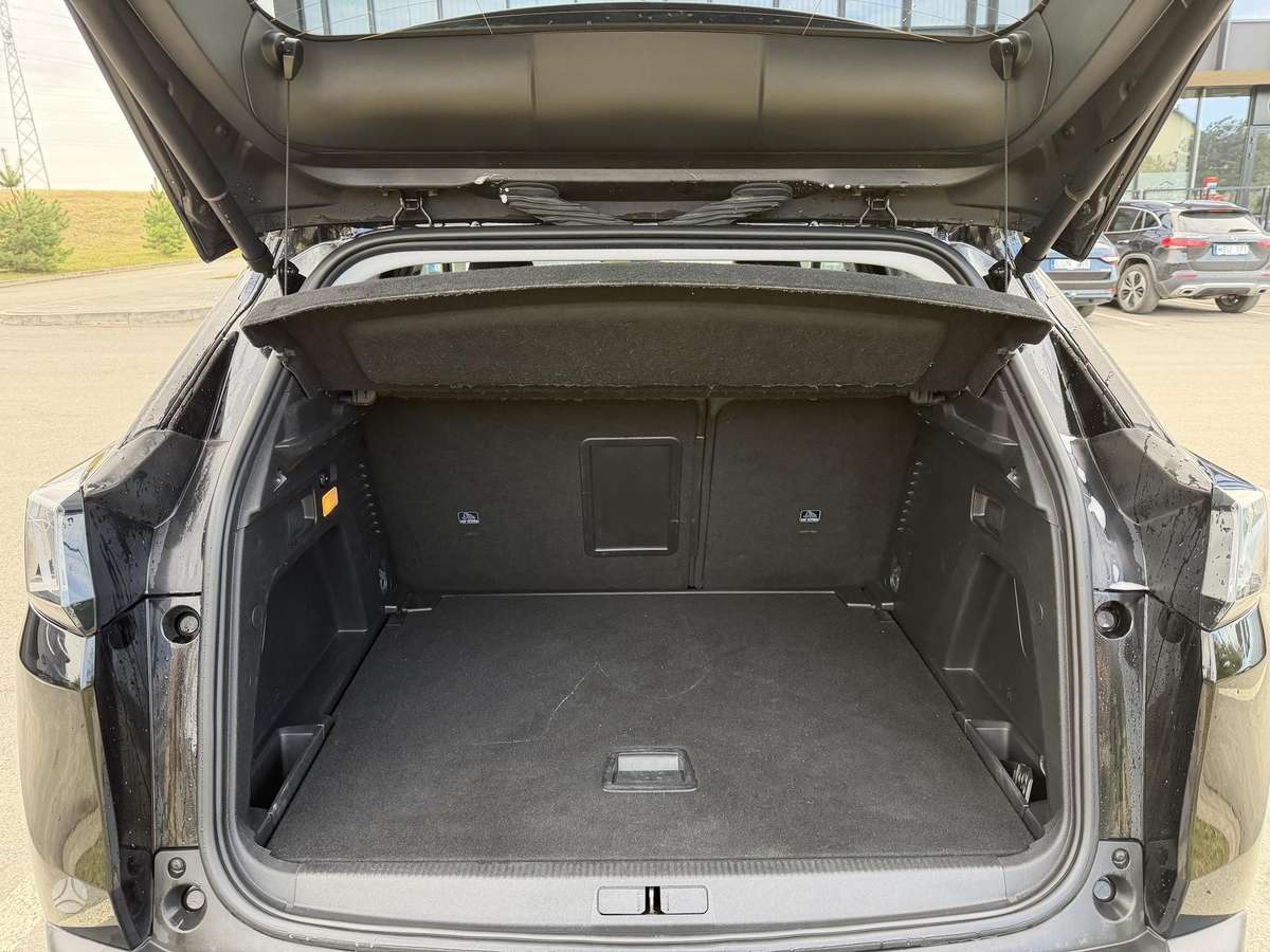 Peugeot 3008, 1.2 l., visureigis / krosoveris
