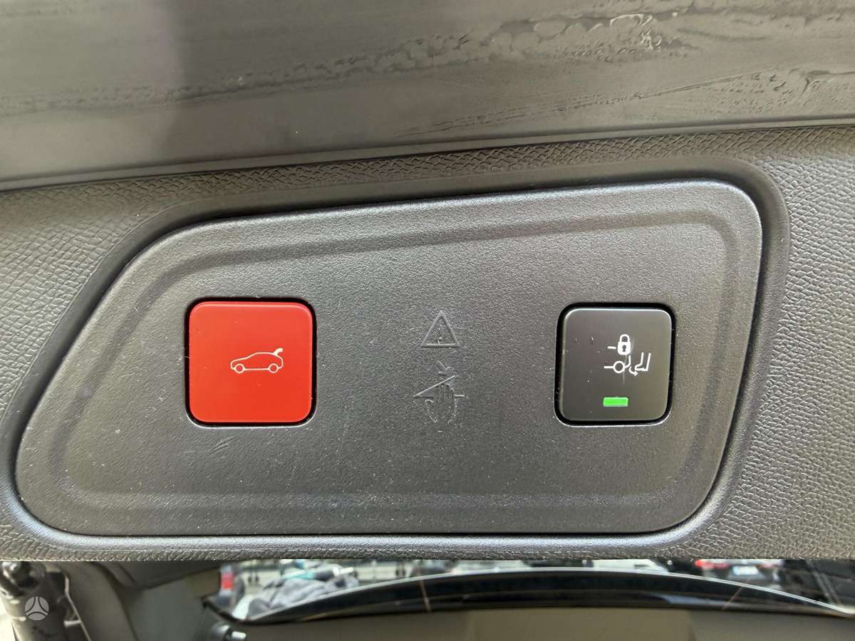 Peugeot 3008, 1.2 l., visureigis / krosoveris