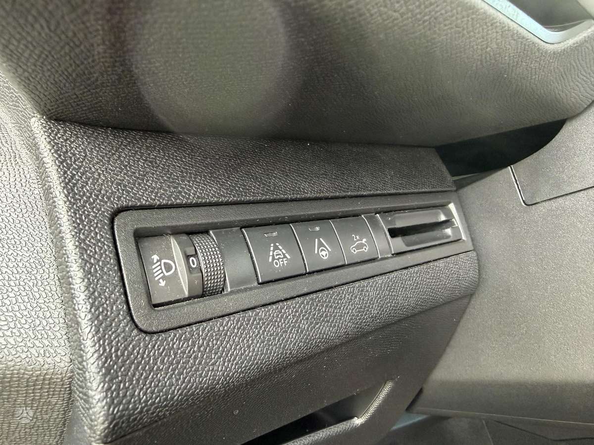 Peugeot 3008, 1.2 l., visureigis / krosoveris