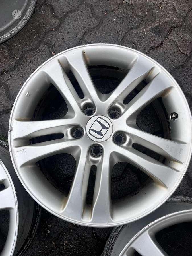 Honda, lengvojo lydinio, R17