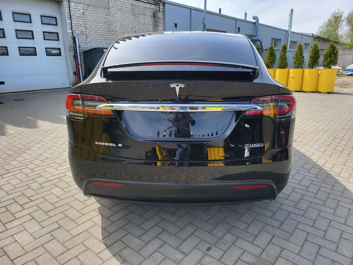 Tesla Model X, 100 kWh, wagon