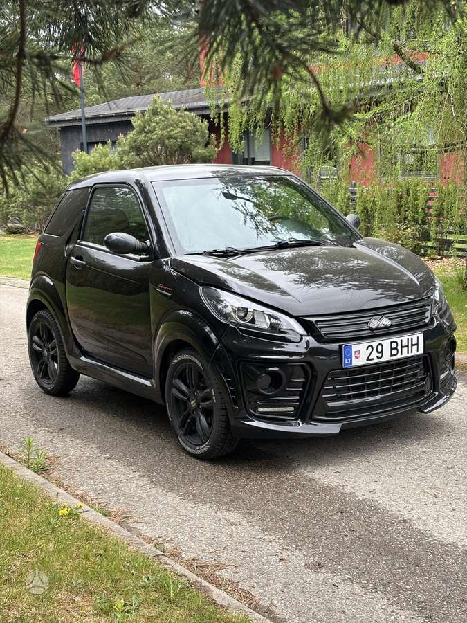 Ligier JS50, 0.5 l., hatchback