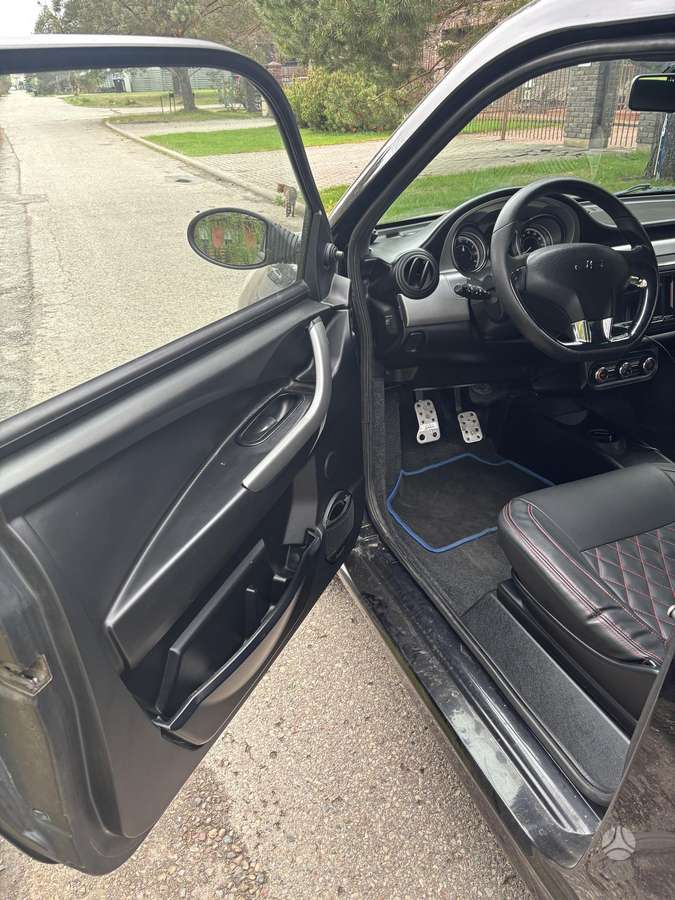 Ligier JS50, 0.5 l., hatchback