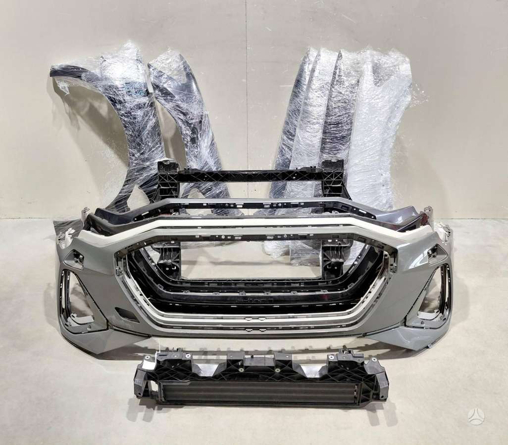 Audi e-tron бамперы (буфера), крылья