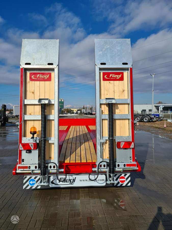 Fliegl TPS 210, спец. прицепы и полуприцепы
