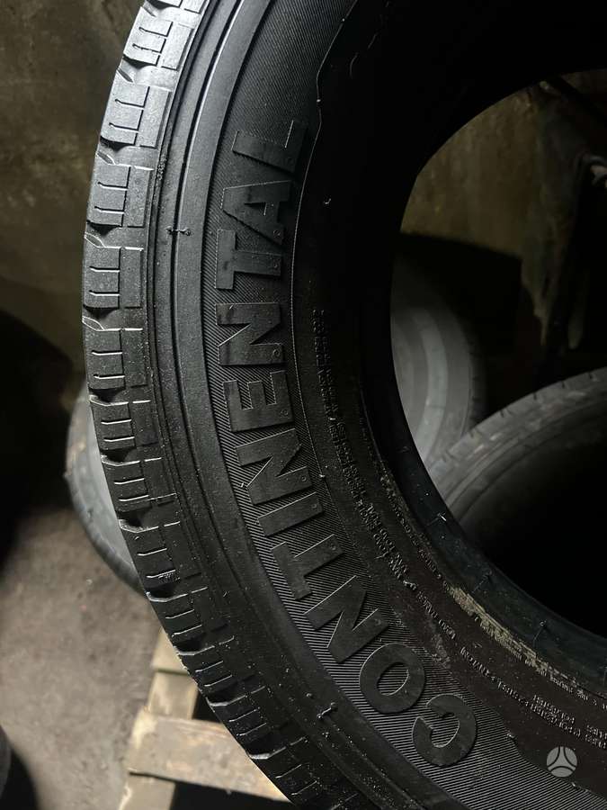 Continental VANCO-8, летние 225/75 R16