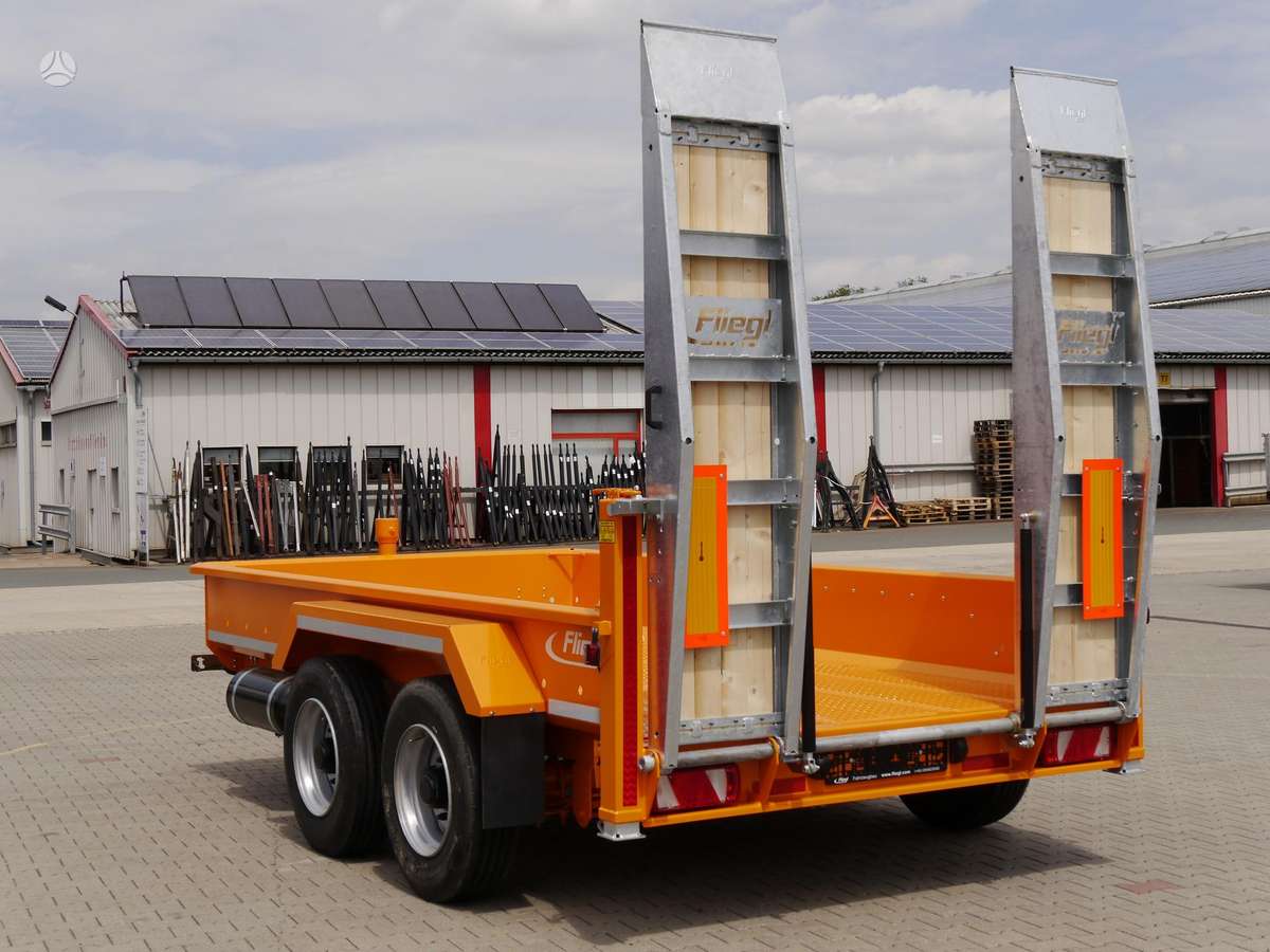 Fliegl TTS 89, spec. priekabos / puspriekabės