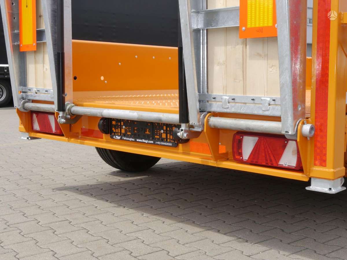 Fliegl TTS 89, spec. priekabos / puspriekabės
