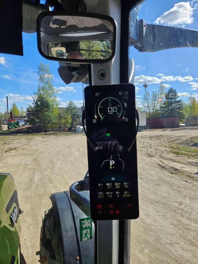 Valtra T235, traktoriai