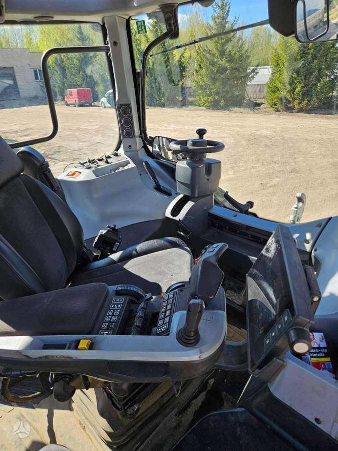 Valtra T235, тракторы