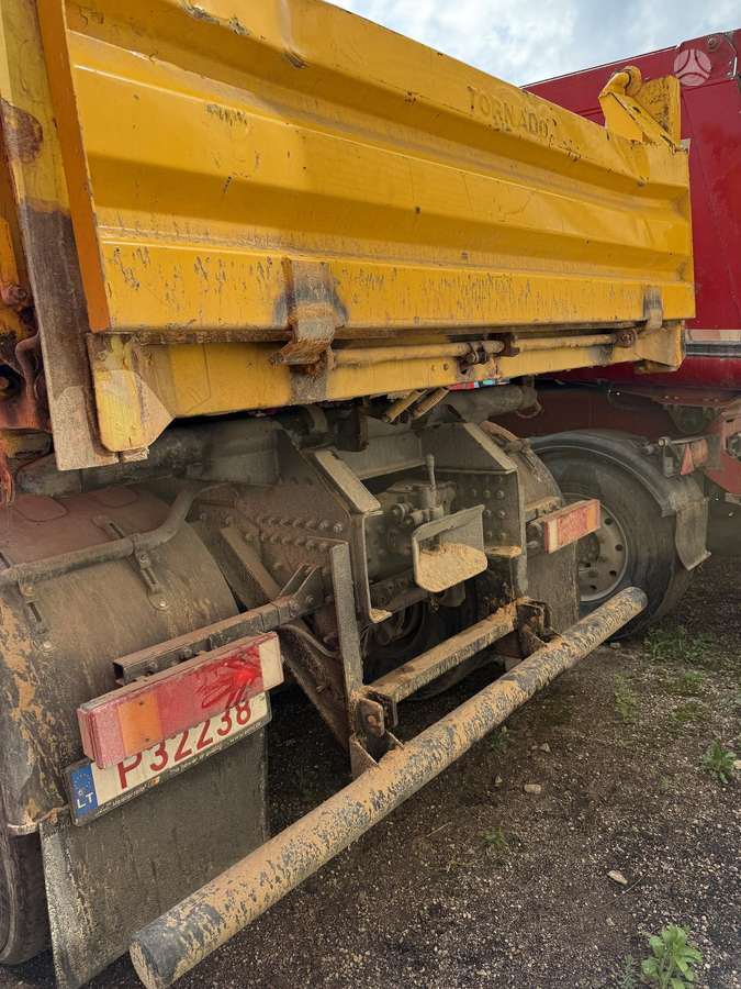 Renault Kerax 370.34, самосвалы