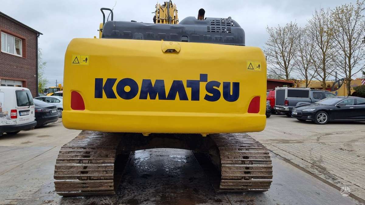 Komatsu PC 210 LC-11, excavator