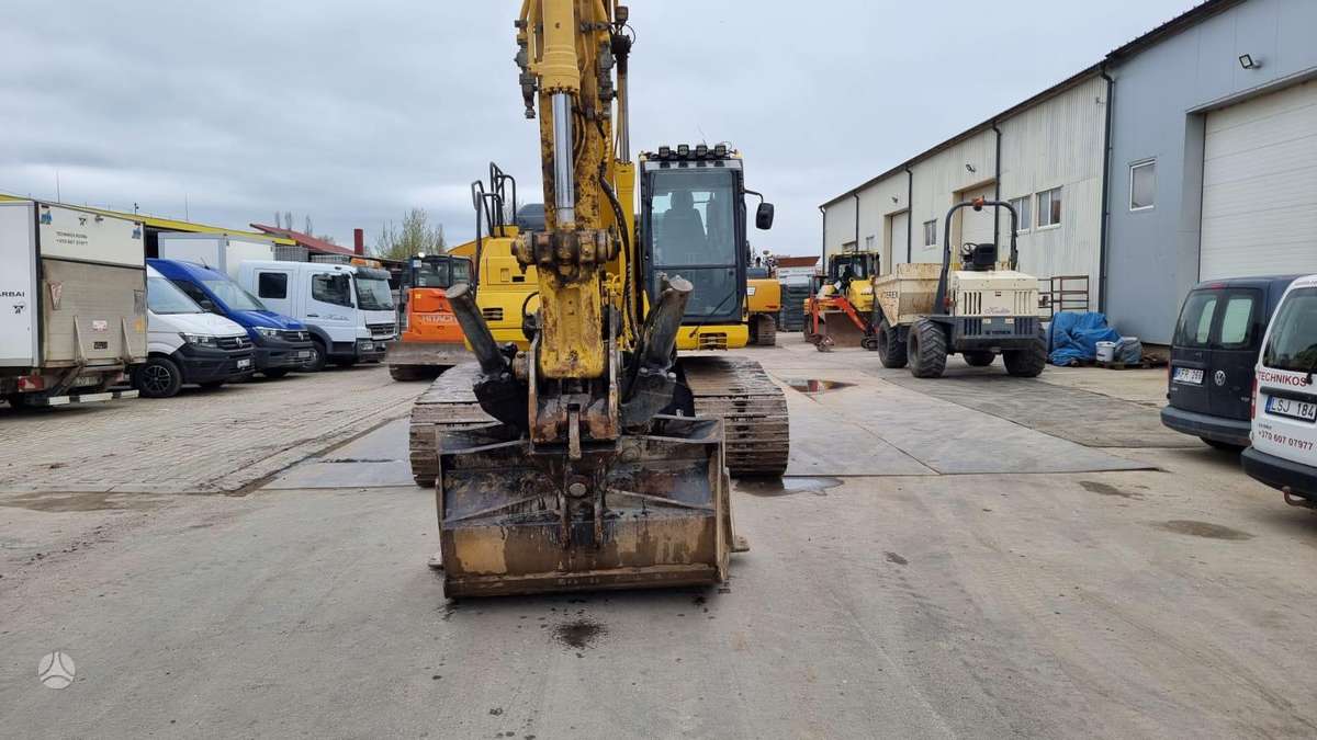 Komatsu PC 210 LC-11, excavator