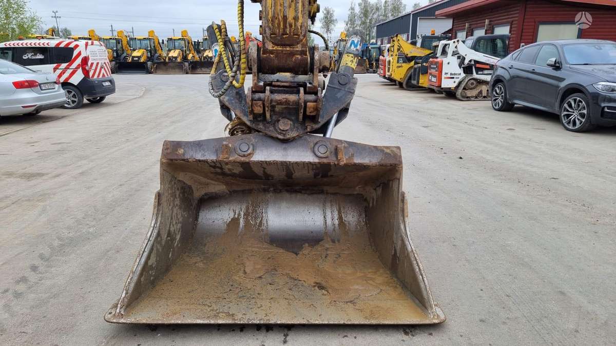 Komatsu PC 210 LC-11, экскаваторы