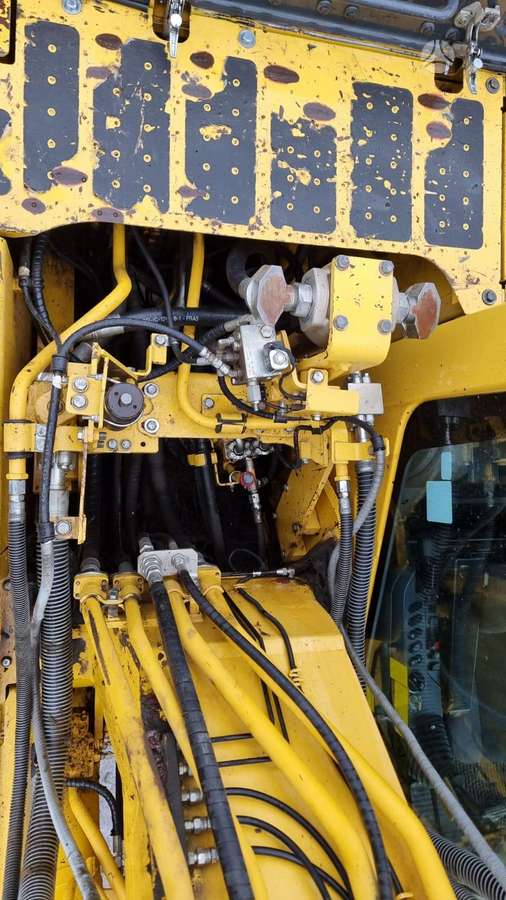 Komatsu PC 210 LC-11, экскаваторы