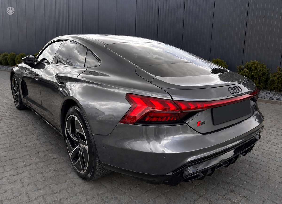 Audi e-tron GT Dalimis