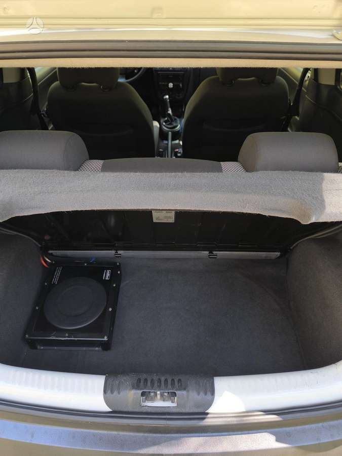 Volkswagen Fox, 1.2 l., Хэтчбек