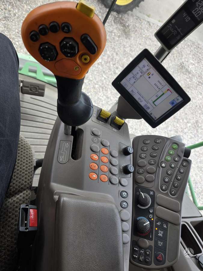 John Deere T660, комбайны