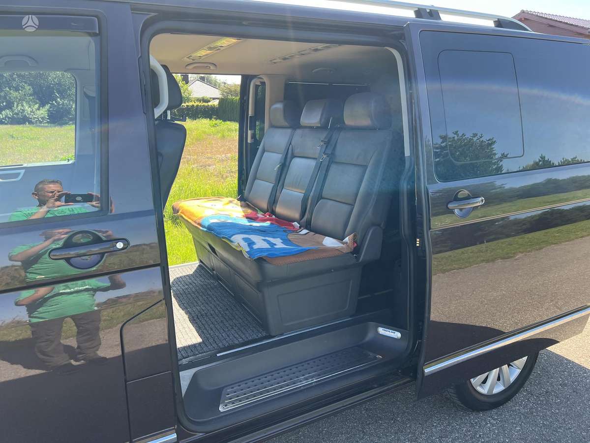 Volkswagen Multivan, 2.0 l., Минивэн