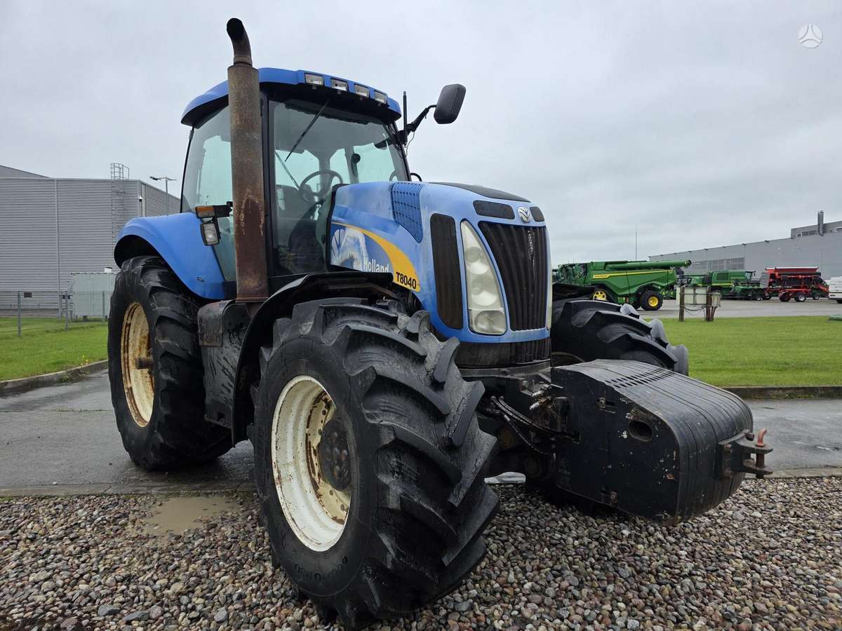 New Holland T8040, tractors