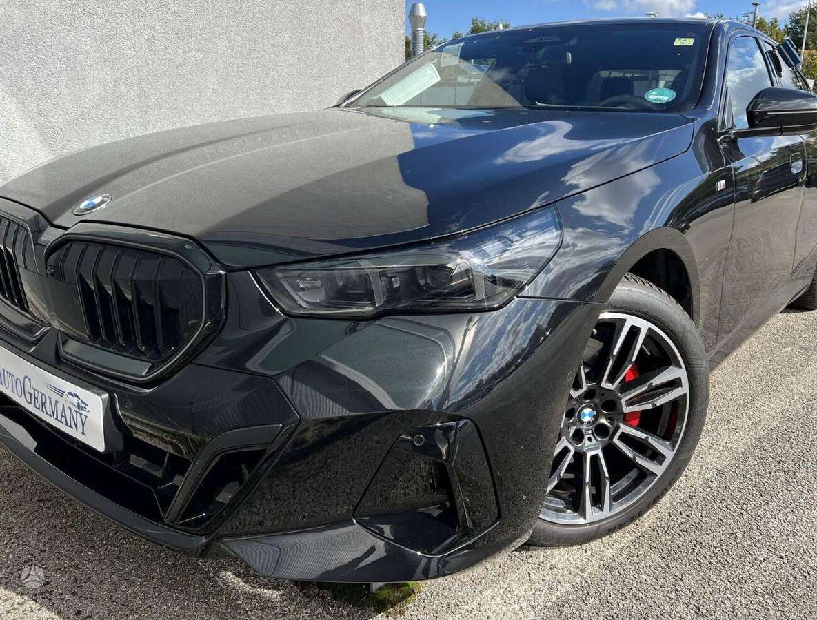 BMW 5 serija Bmw g60 530e dalimis