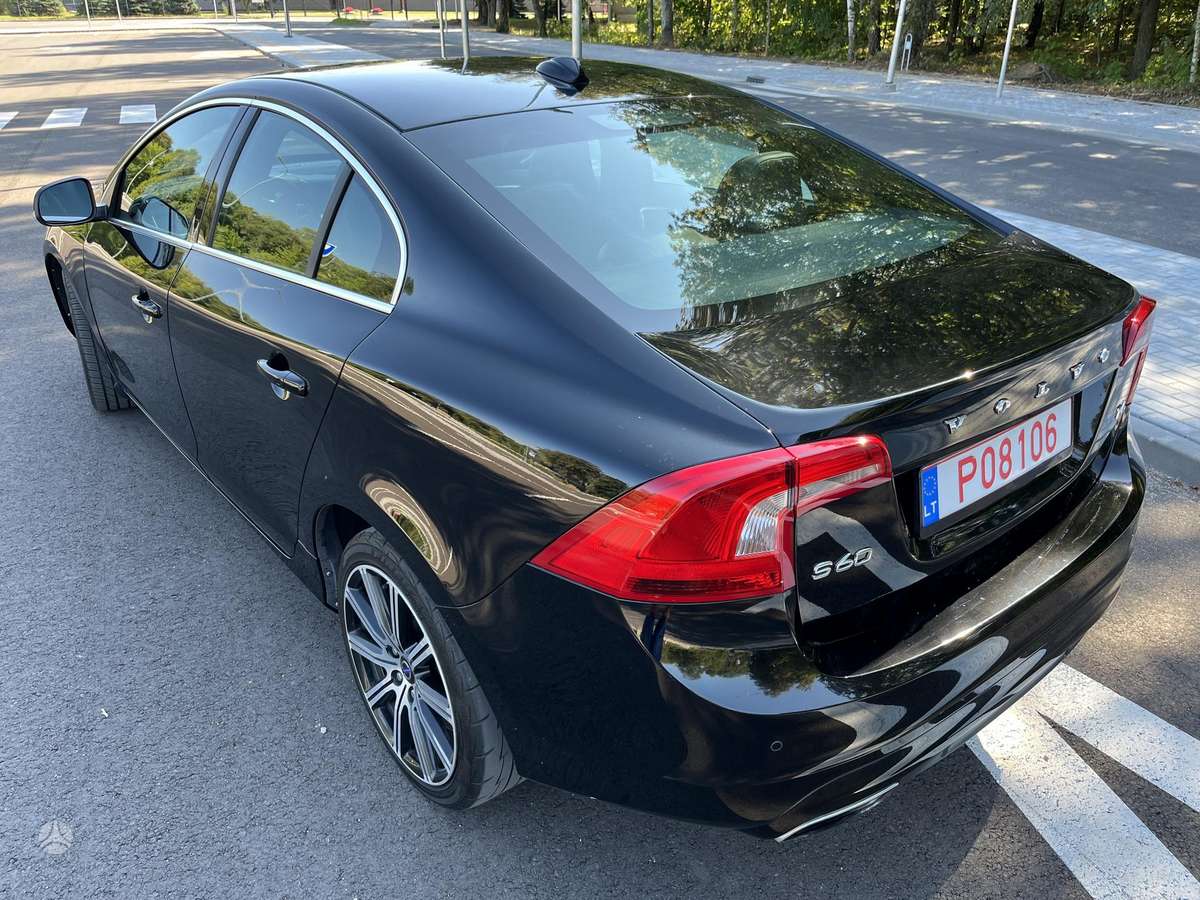 Volvo S60, 2.0 l., Седан