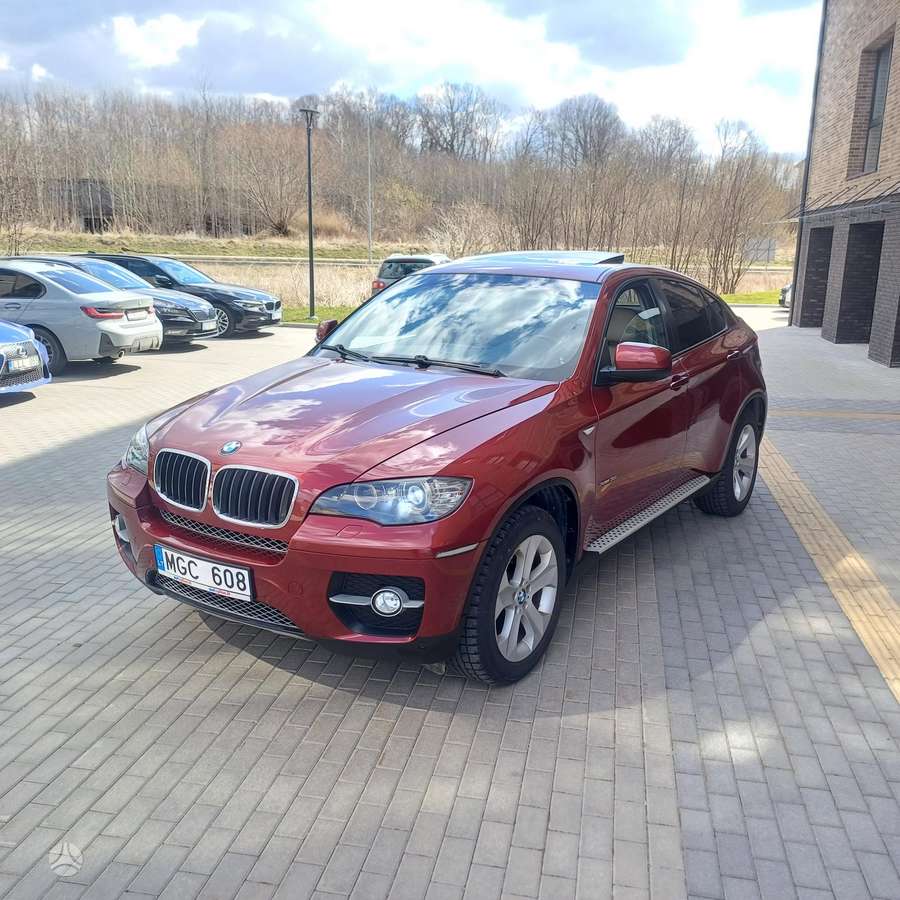 BMW X6, 3.0 l., off-road / crossover