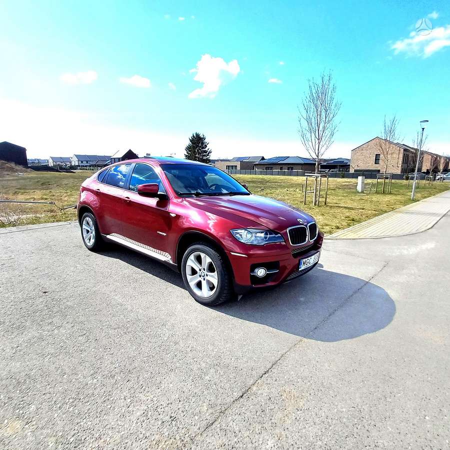 BMW X6, 3.0 l., off-road / crossover