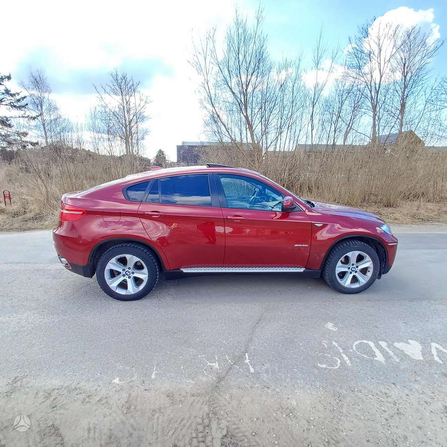 BMW X6, 3.0 l., off-road / crossover