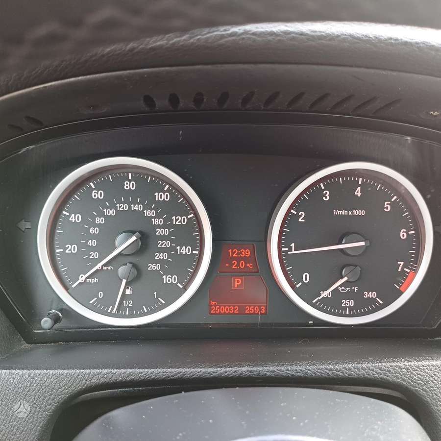 BMW X6, 3.0 l., off-road / crossover